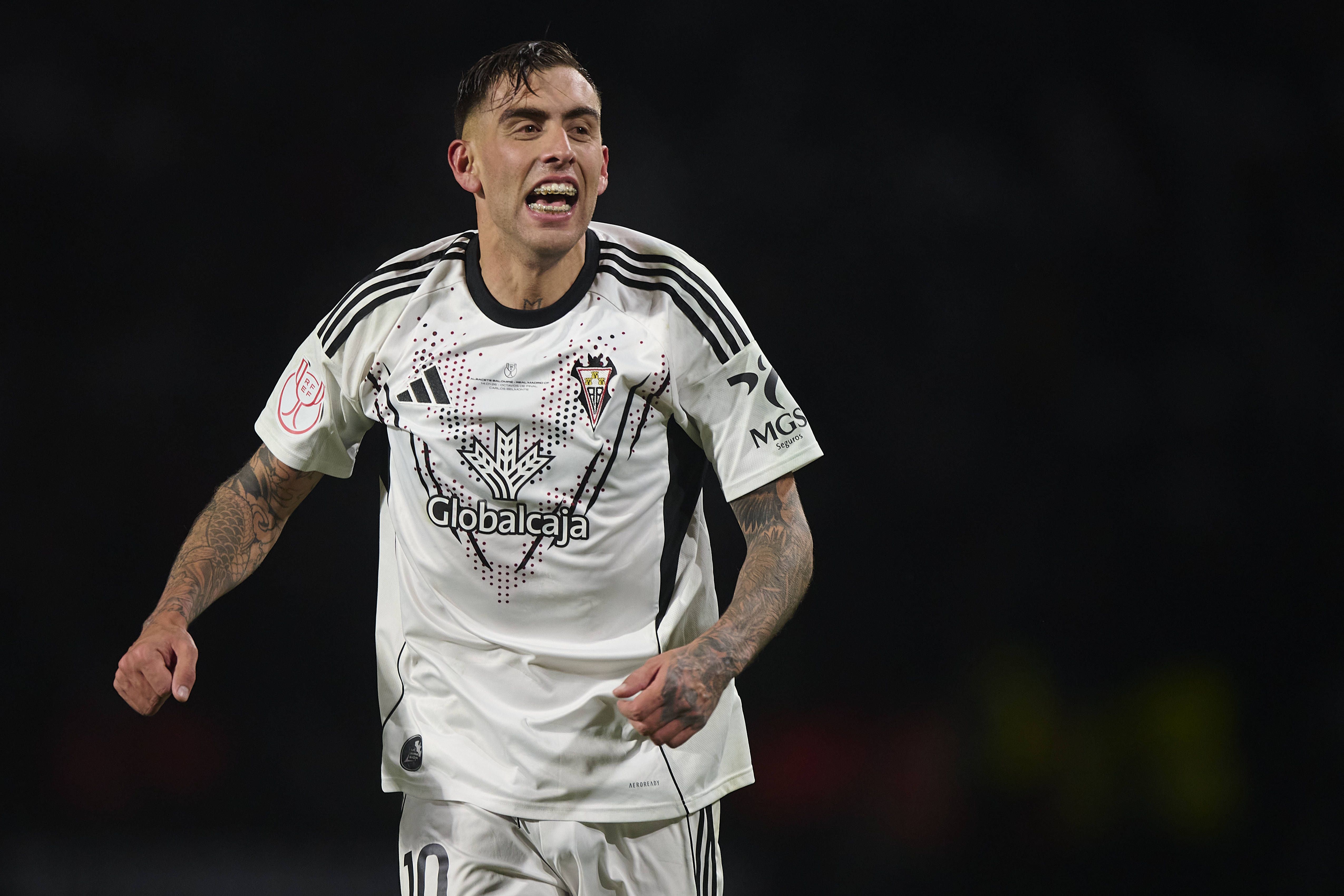 &Mu;&pi;&epsilon;&tau;&alpha;&nu;&kappa;ό&rho;: &laquo;&Delta;&omicron;ύ&lambda;&epsilon;&upsilon;&alpha; &omega;&sigmaf; &eta;&lambda;&epsilon;&kappa;&tau;&rho;&omicron;&lambda;ό&gamma;&omicron;&sigmaf; - Έ&kappa;&lambda;&alpha;&iota;&gamma;&alpha;&nu; &sigma;&upsilon;&nu;έ&chi;&epsilon;&iota;&alpha; &eta; &gamma;&upsilon;&nu;&alpha;ί&kappa;&alpha; &mu;&omicron;&upsilon; &kappa;&alpha;&iota; &omicron; &gamma;&iota;&omicron;&sigmaf; &mu;&omicron;&upsilon; &mu;&epsilon;&tau;ά &tau;&omicron;&nu; &alpha;&gamma;ώ&nu;&alpha;&raquo;