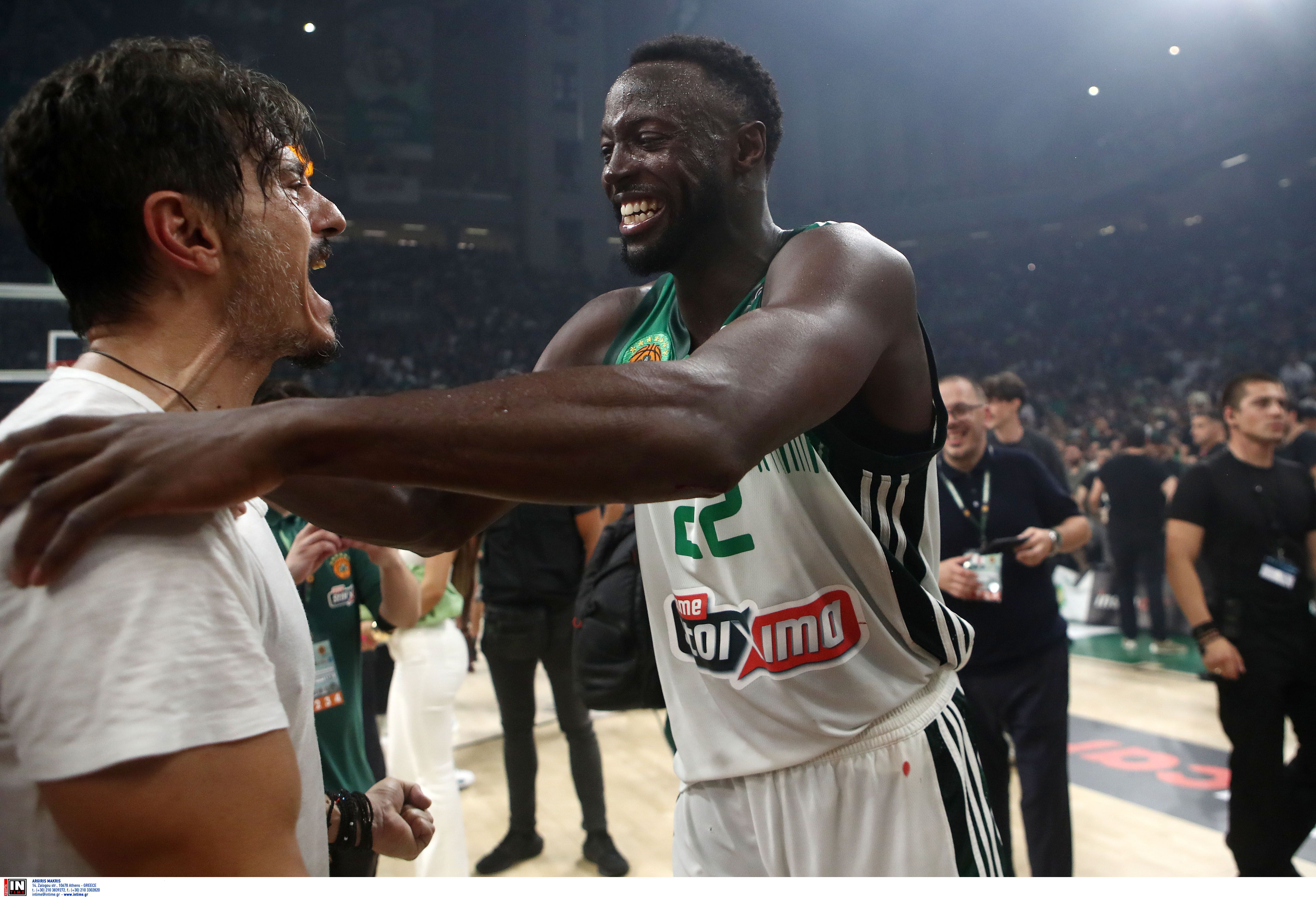 Γιαννακόπουλος: «Αντί να ασχολούνται με το πώς θα παίξουν και για τους ψηλούς κοιτάει ο καθένας την πάρτη του και την γκρίνια του» (pic)