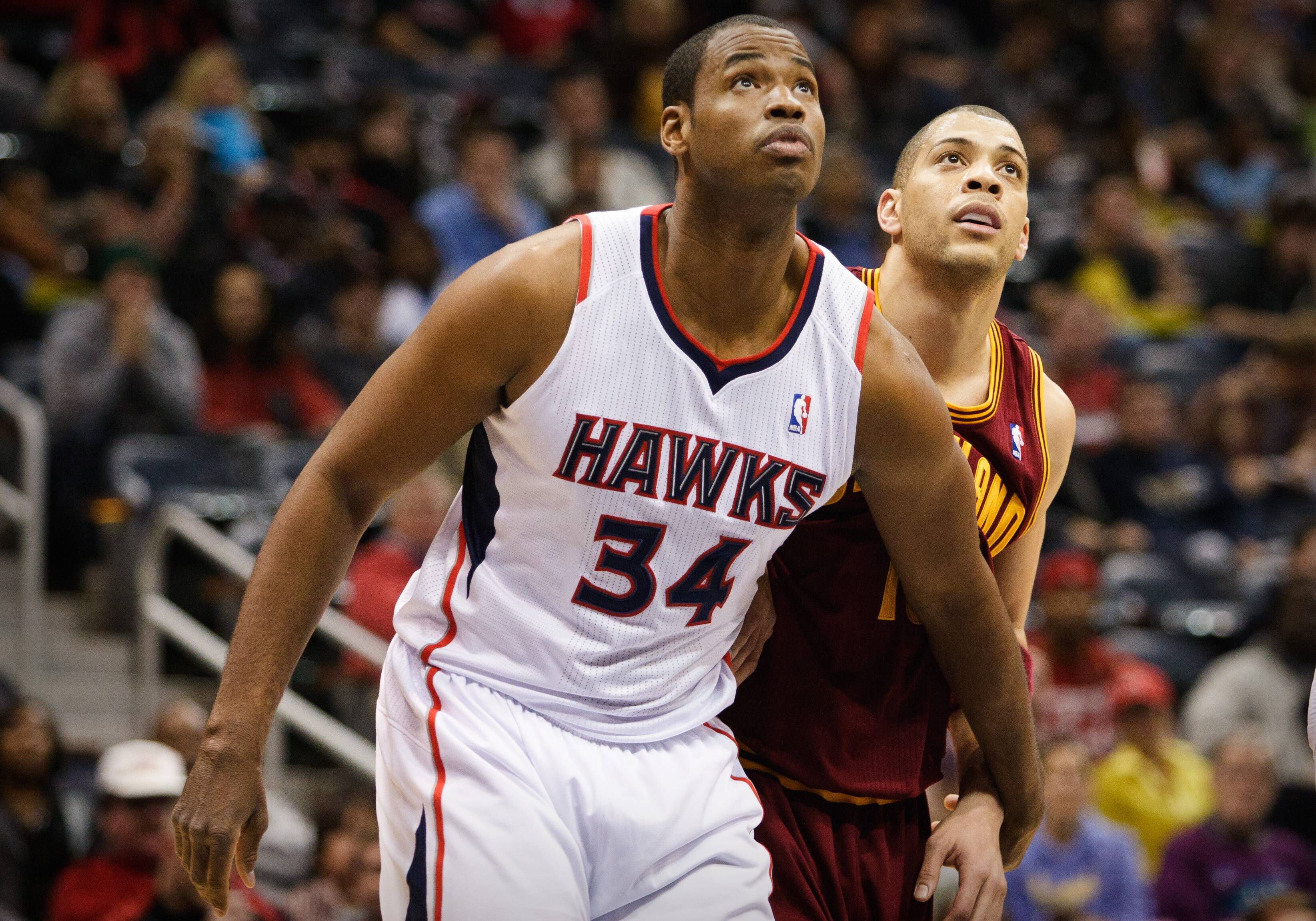 &Sigma;&upsilon;&gamma;&kappa;&lambda;&omicron;&nu;ί&zeta;&epsilon;&iota; &omicron; &Tau;&zeta;έ&iota;&sigma;&omicron;&nu; &Kappa;ό&lambda;&iota;&nu;&sigmaf;: &Delta;ί&nu;&epsilon;&iota; &mu;ά&chi;&eta; &mu;&epsilon; &kappa;&alpha;&rho;&kappa;ί&nu;&omicron; &epsilon;&gamma;&kappa;&epsilon;&phi;ά&lambda;&omicron;&upsilon; &tau;&epsilon;&lambda;&iota;&kappa;&omicron;ύ &sigma;&tau;&alpha;&delta;ί&omicron;&upsilon;