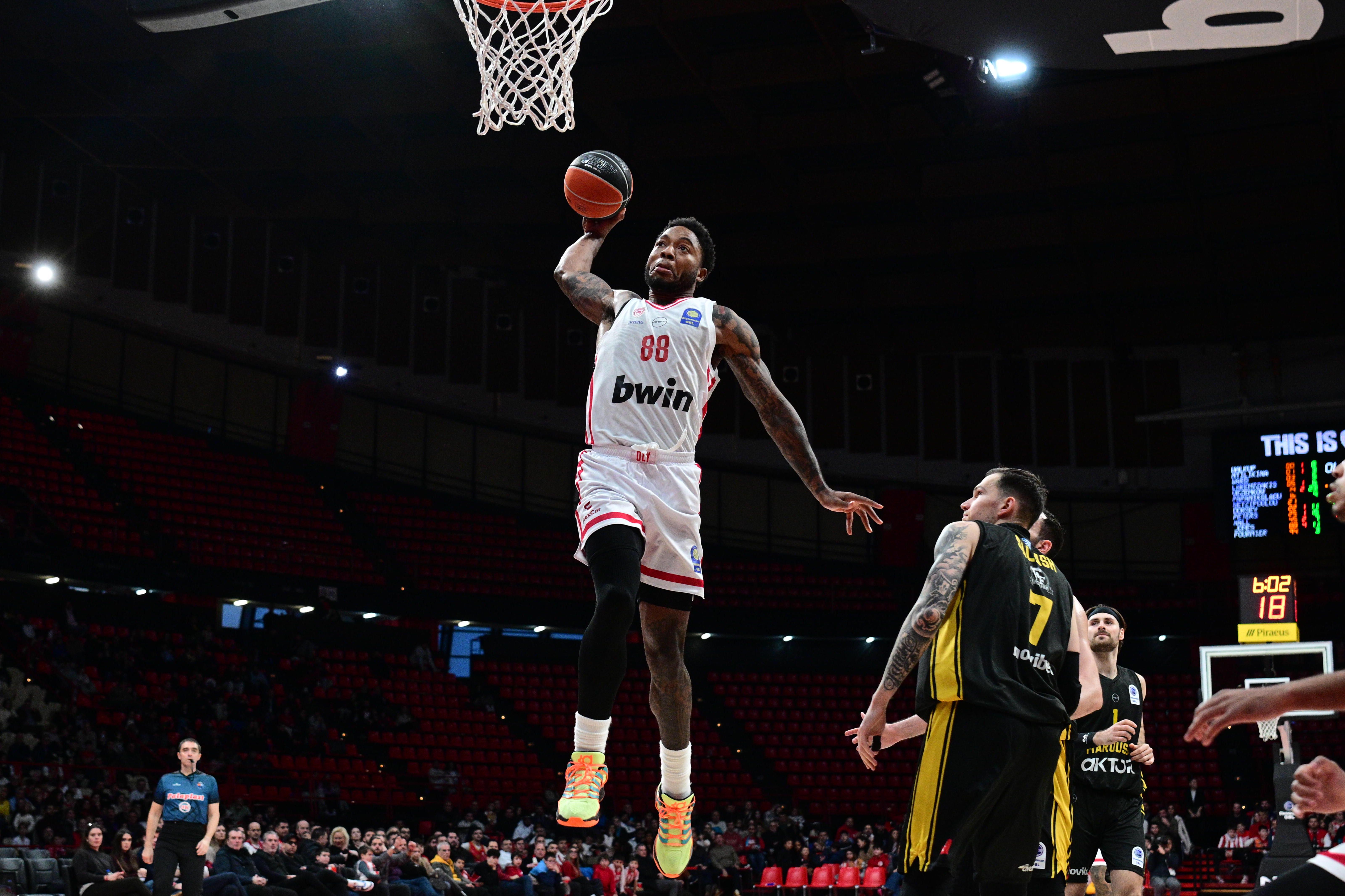 &Tau;&iota; έ&kappa;&alpha;&nu;&epsilon; &omicron; &Tau;&alpha;ϊ&rho;ί&kappa; &Tau;&zeta;ό&omicron;&upsilon;&nu;&sigmaf; &sigma;&tau;&omicron; &pi;&rho;ώ&tau;&omicron; &tau;&omicron;&upsilon; &mu;&alpha;&tau;&sigmaf; &sigma;&tau;&omicron; &Sigma;&Epsilon;&Phi;