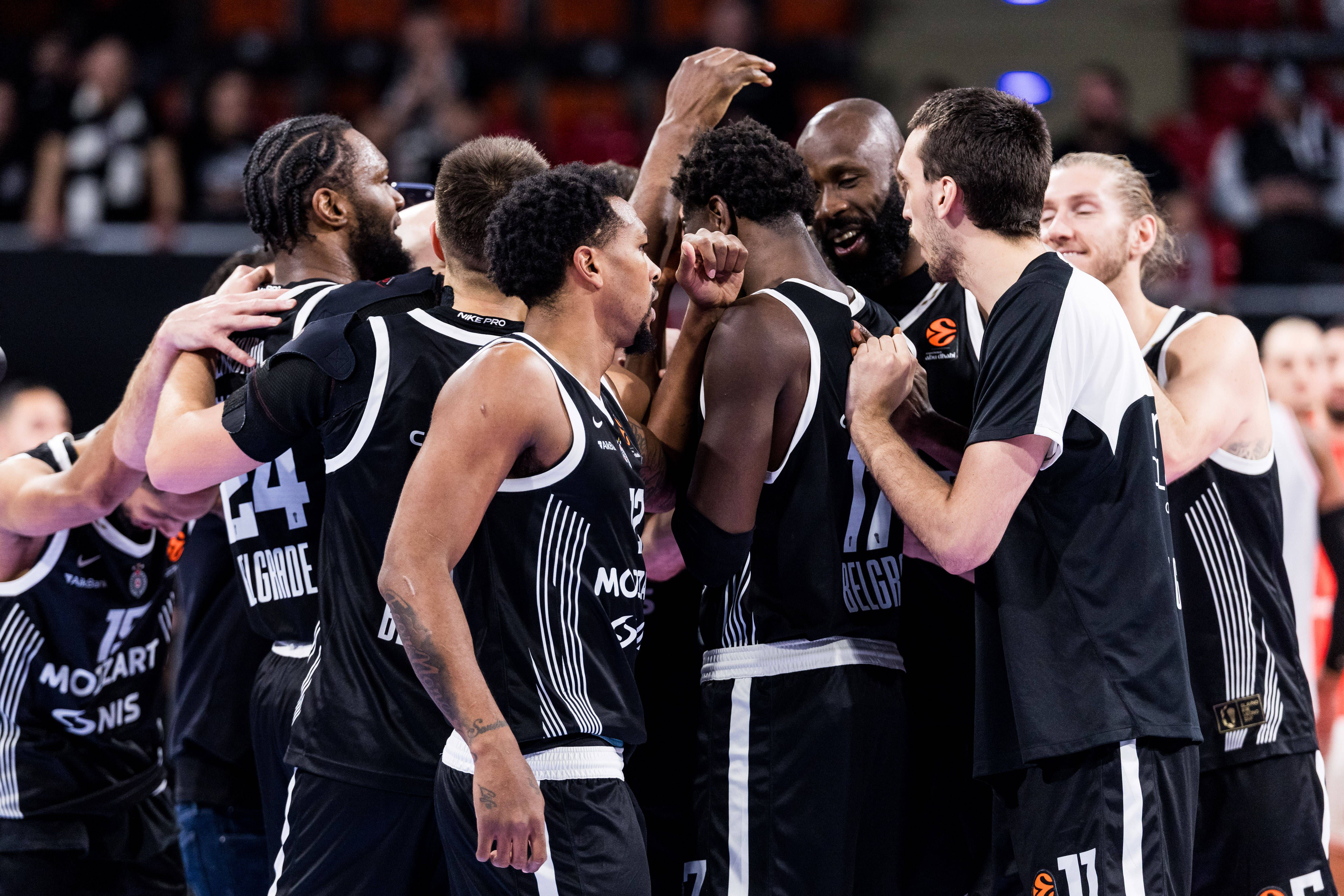 &Delta;&epsilon;&nu; &tau;&omicron; έ&kappa;&alpha;&nu;&epsilon; &mu;ό&nu;&omicron; &eta; &Pi;&alpha;&rho;&tau;&iota;&zeta;ά&nu; - &Alpha;&upsilon;&tau;ά &epsilon;ί&nu;&alpha;&iota; &tau;&alpha; &mu;&epsilon;&gamma;&alpha;&lambda;ύ&tau;&epsilon;&rho;&alpha; comeback &sigma;&tau;&eta;&nu; &iota;&sigma;&tau;&omicron;&rho;ί&alpha; &tau;&eta;&sigmaf; EuroLeague