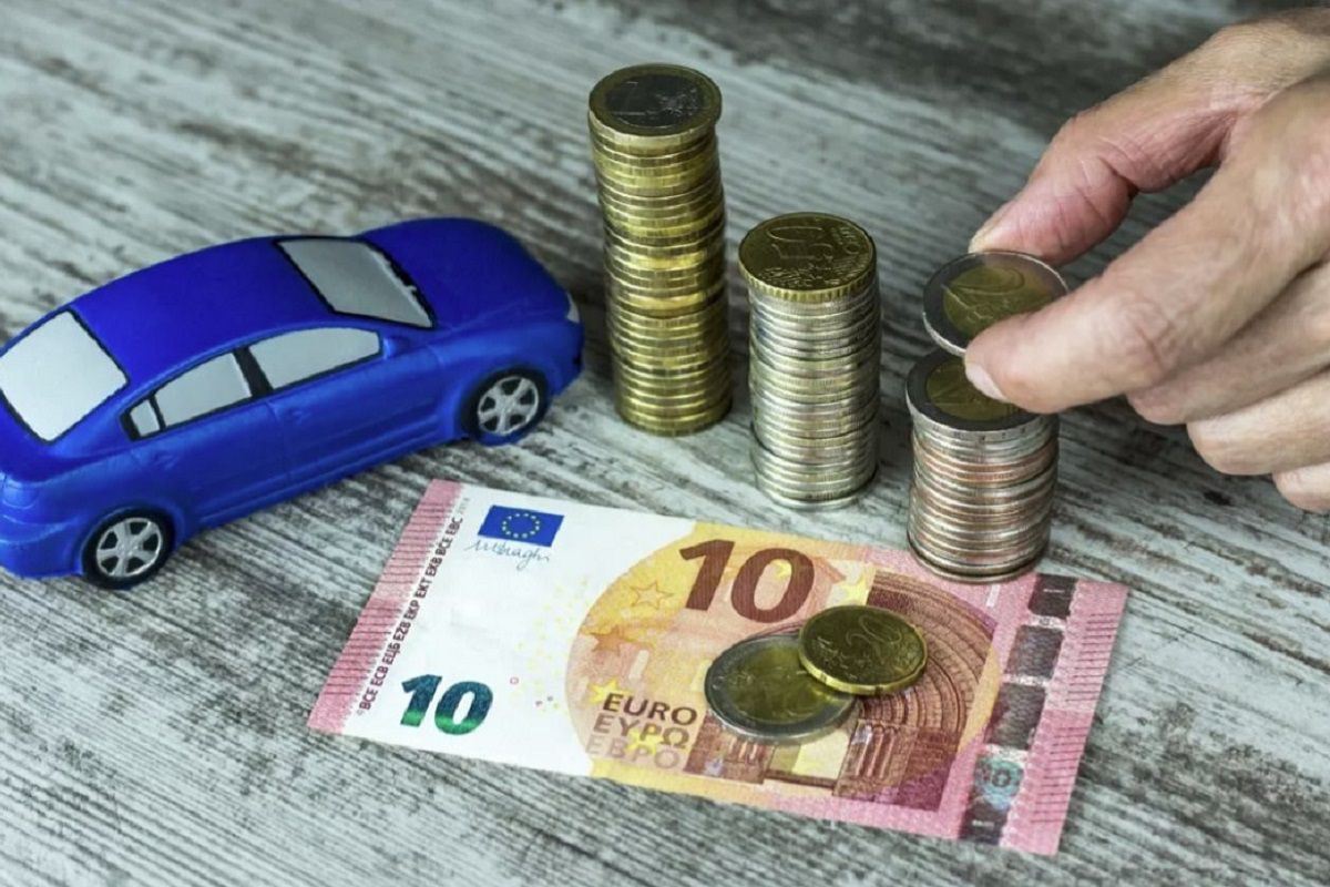 Δεν πληρώνουν μόνο οι Έλληνες πανάκριβα τα αυτοκίνητα