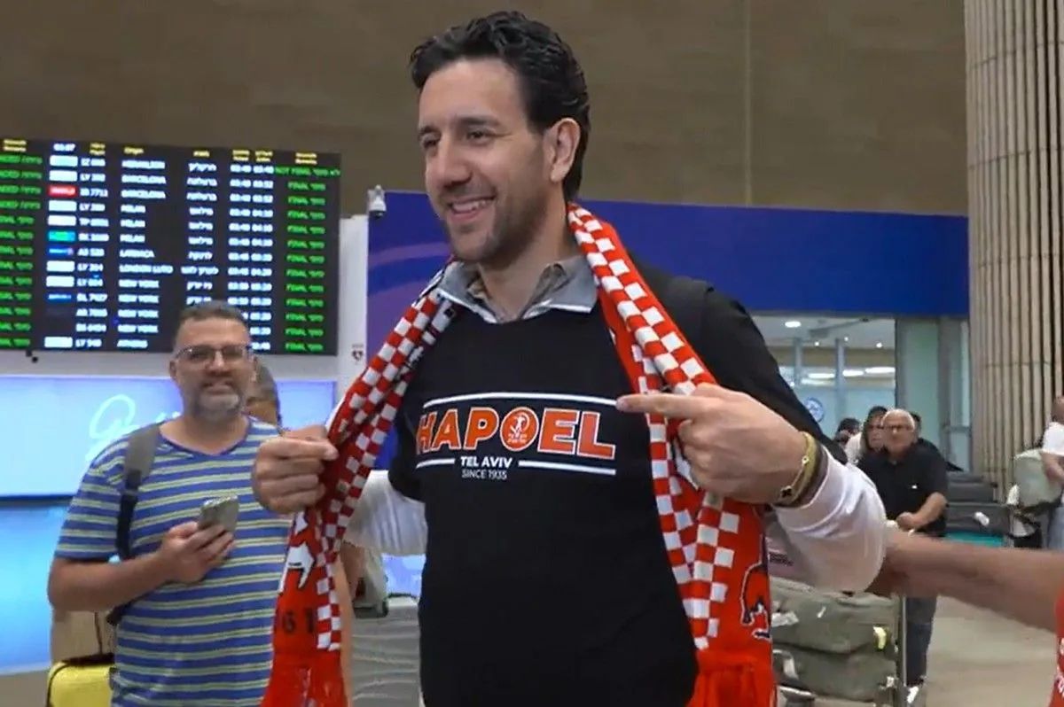Άφιξη Μίτσιτς στο Τελ Αβίβ και δηλώσεις για «δυναστεία» στην Χάποελ (pics)