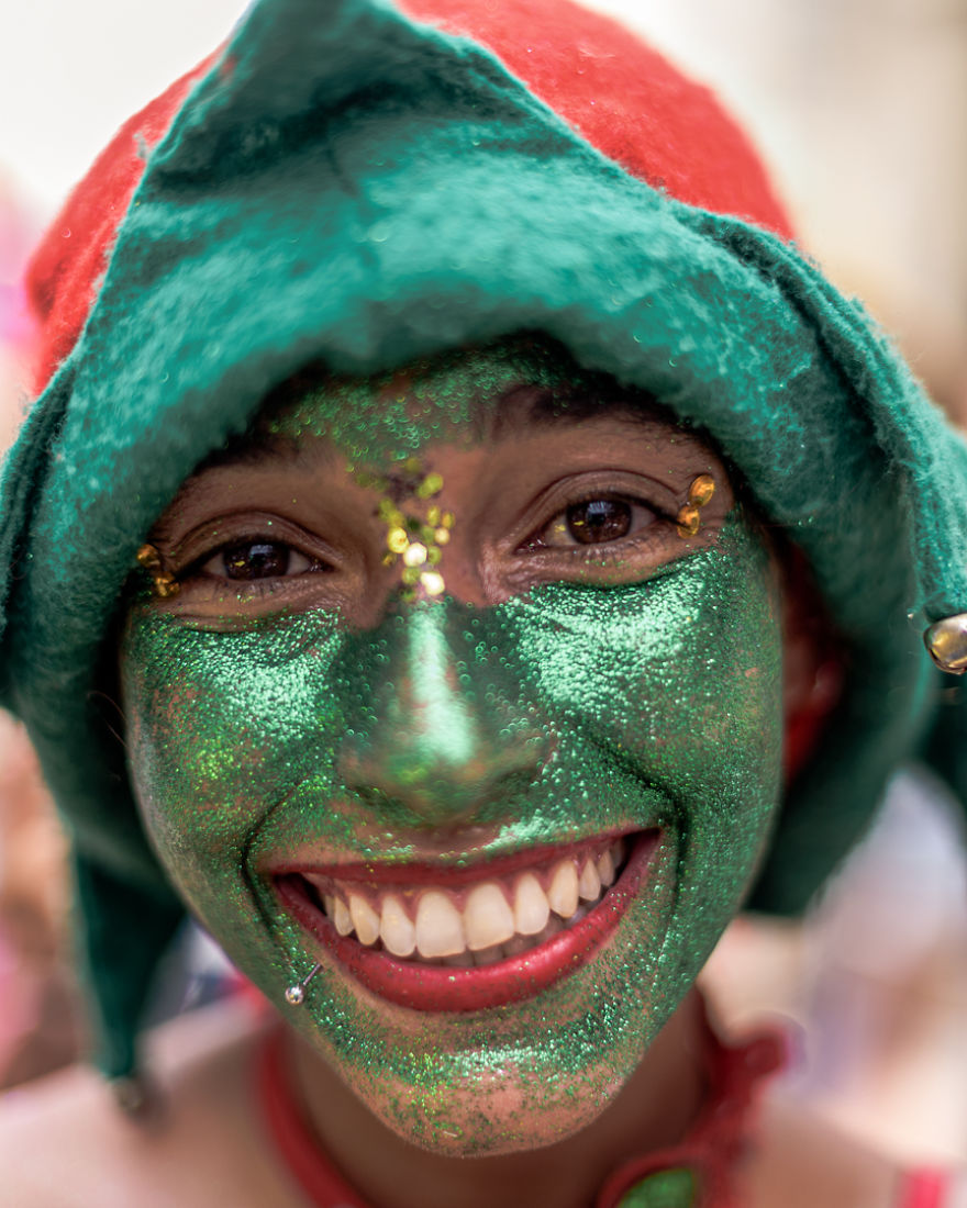 I-photograph-people-during-Carnaval-in-Rio-de-Janeiro-5f675b5866e7e__880.jpg