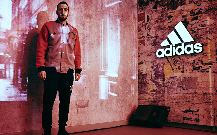 adidaslaunch_keimeno.jpg