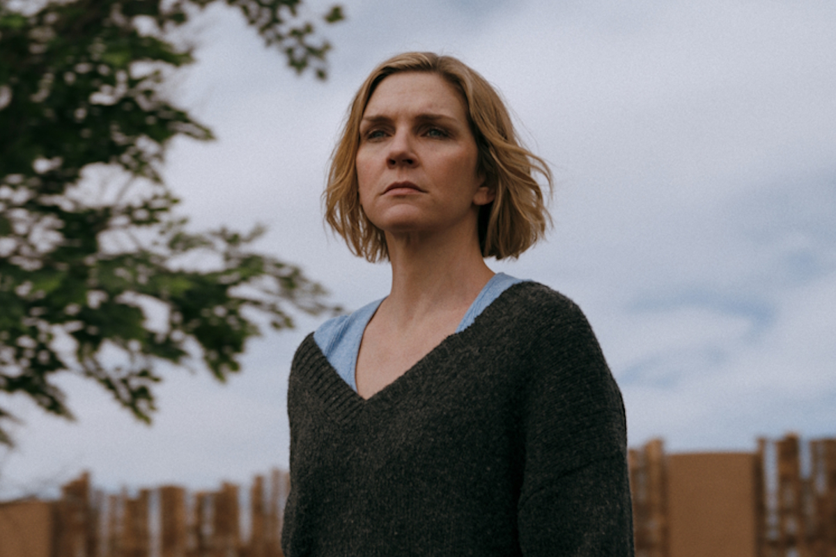 Pluribus: Είδαμε το δύο πρώτα επεισόδια της νέας σειράς από τον δημιουργό των Breaking Bad και Better Call Saul