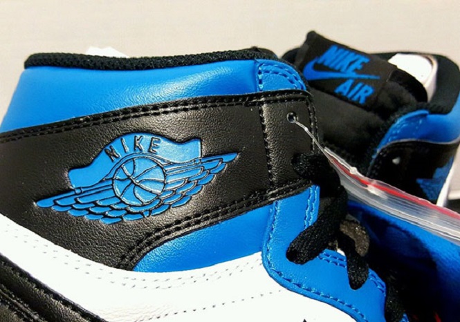 air-jordan-1-5-reversee-fragment-royal-7.jpg