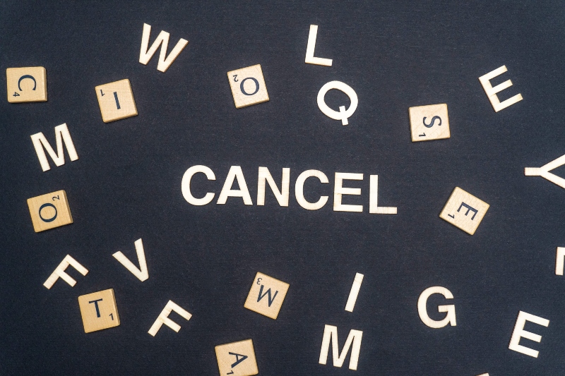 Cancel culture στην Ελλάδα: Snik, Kanye και το endless loop της ακύρωσης