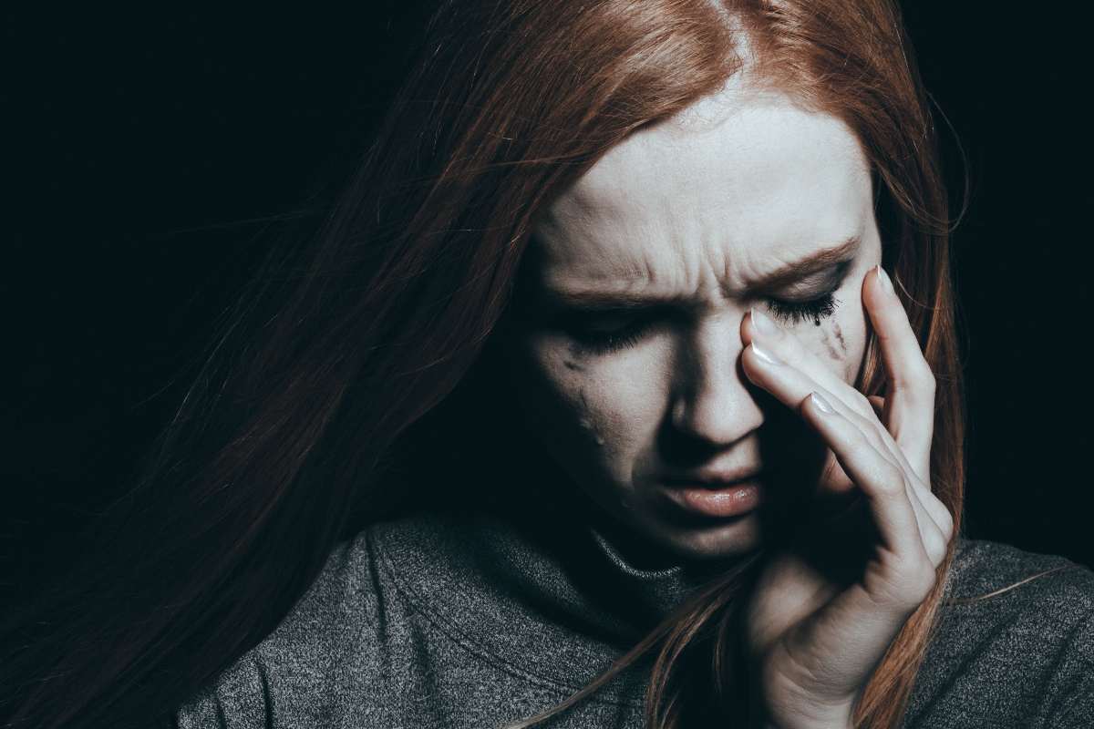 Όταν η ευαισθησία γίνεται υπερδύναμη – η γενιά που δεν ντρέπεται να κλάψει δημόσια