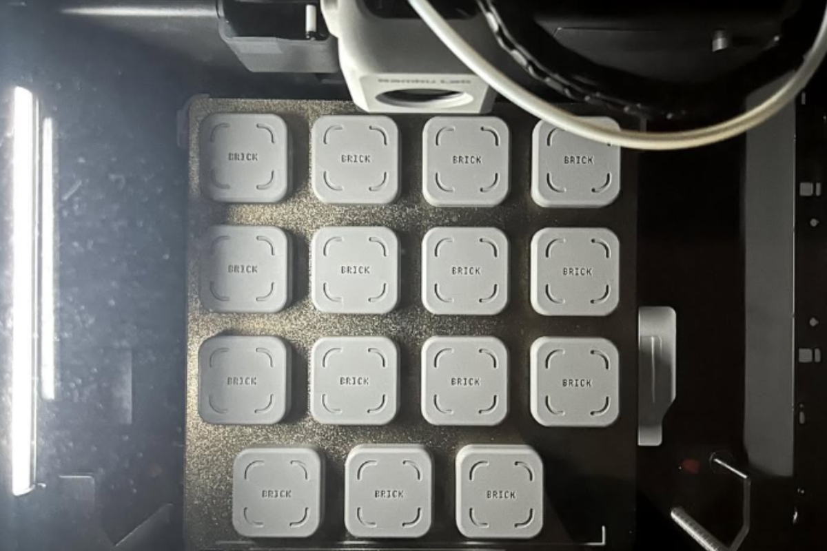 Brick: Η νέα συσκευή για το smartphone που θα σου δώσει πίσω τον χαμένο χρόνο σου